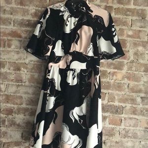 *Like NEW* Kate Spade Stallion Crepe Dress